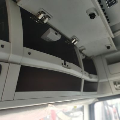 Hydraulic Steering 400HP Tractor Trailer with ECE Certification and 600L Fuel Tank