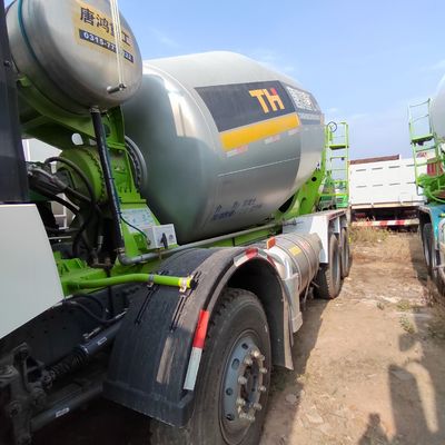 15-20 Cubic X4 Sinotruck HOWO 371HP Concrete Mixer Truck for ≤5 Seats and 6 Months