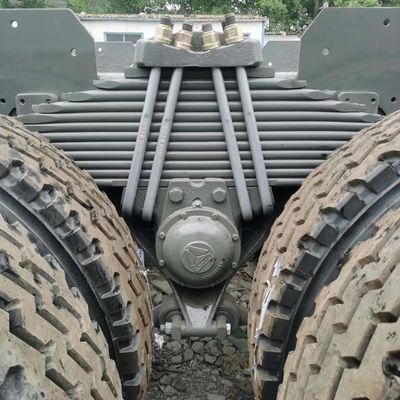 Service Life ≤1 Year HOWO Heavy Duty Cargo Truck with 400-600L Fuel Tank and Tires