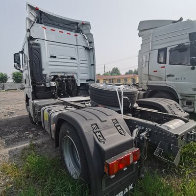Sitrak 4X2 480 HP Semi Trailer Air Suspension Driver Seat for Smooth and Stable Towing
