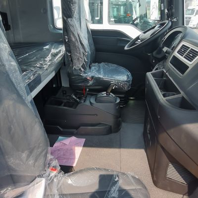 Sitrak 4X2 480 HP Semi Trailer Air Suspension Driver Seat for Smooth and Stable Towing