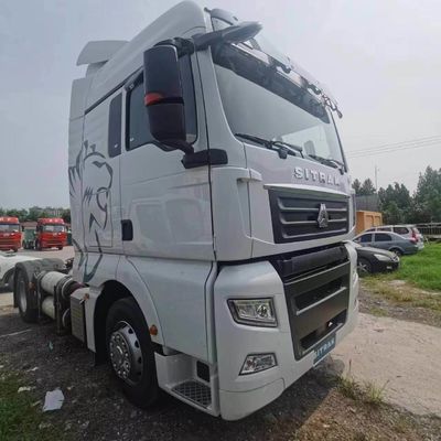 Air Suspension Seat and 600L Fuel Tank Sinotruck Tractor Truck for Towing Semi Trailer