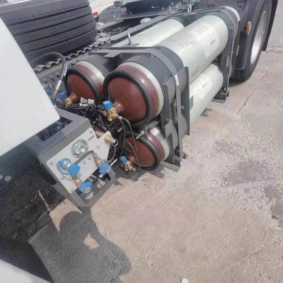 Air Suspension Seat and 600L Fuel Tank Sinotruck Tractor Truck for Towing Semi Trailer