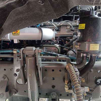 ZZ4257N3247E1H Diesel Tractor Truck with Air Suspension Seat and 1000L Fuel Tank