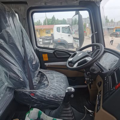 Shacman Heavy Duty Tractor with 4×2 Drive Wheel Air Suspension Seat and 400L Fuel Tank