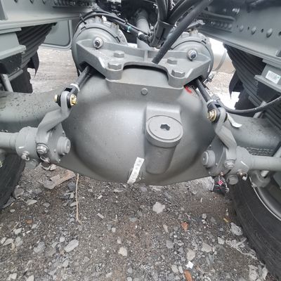 Heavy Duty Sinotruck Vehicle for Towing Semi Trailer Drive Wheel 4×2 1000L Fuel Tank