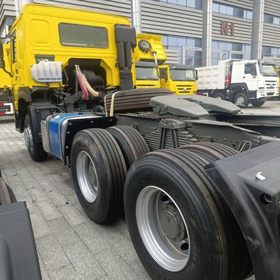 Hydraulic Steering with Power Assistance HOWO Trailer Tractor 6X4 Second Hand Truck