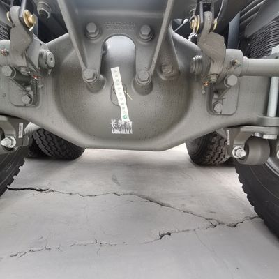 6×4 Drive Wheel Sinotruk Heavy Duty Tractor with Air Suspension Seat and 600L Fuel Tank