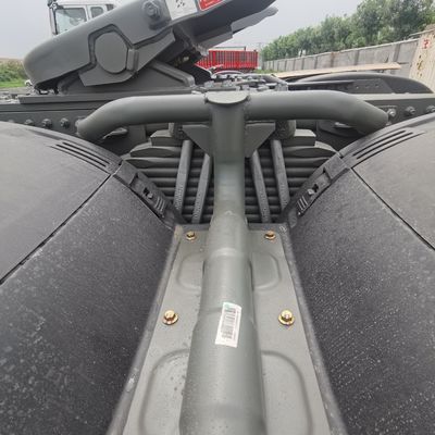 Spacious and Heavy Duty Sinotruck Vehicle for Towing Semi Trailer Horsepower 351-450hp