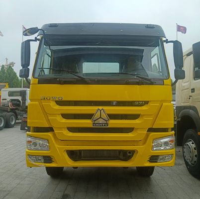 US 371 Durable HOWO 6X4 Tractor Truck with Tubeless Tire Design and 400L Fuel Tank