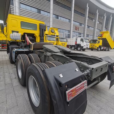 Economical Truck Tractor HOWO 371HOWO Diesel Tractor with 1000L Fuel Tank ZZ4257N3247E1H