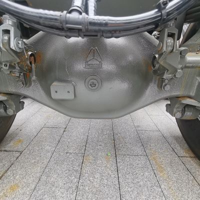 Air Suspension Seat Diesel Tractor Truck with 400L Fuel Tank and 31-40t Load Capacity