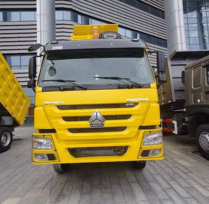 Top- Gasoline Tractor Head with 600L Fuel Tank and Air Suspension Seat ZZ4257N3247E1H