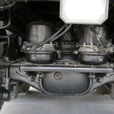 Beiben Heavy Duty 8X4 Trucks 320 HP 5.6-Meter Self Dumping Used Sinotruck with 6 Months