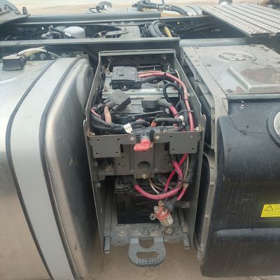 Trailer Truck with Air Suspension Seat for Towing Engine Capacity ＞8L and Heavy Duty