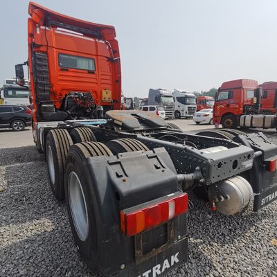 6×4 480HP Tractor Truck for Towing Semi Trailer Air Suspension Seat 6.5x2.5x4m Size