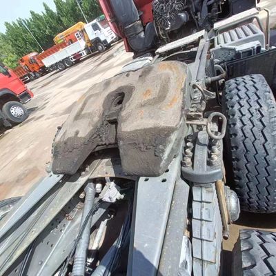 High Capacity Diesel Engine Shacman Tractor Trailer for Semi Trailer Towing and Benefit
