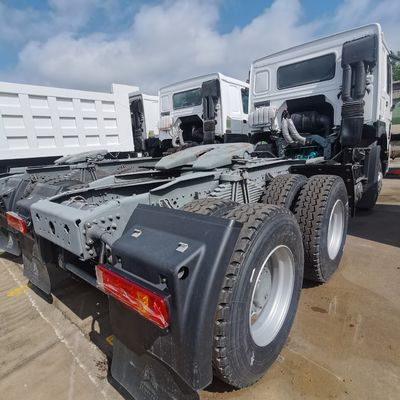 Economical Towing Semi Trailer 371HOWO Tractor Seats ≤5 in Towing with 1000L Fuel Tank
