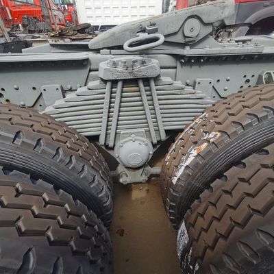 US Currency Economic Diesel Tractor Truck with 1000L Fuel Tank and Air Suspension Seat
