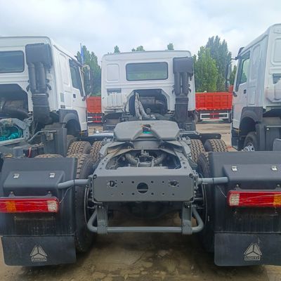 Construction and Transportation Sitrak HOWO 6X4 Tractor Truck with Engine Capacity＞8L