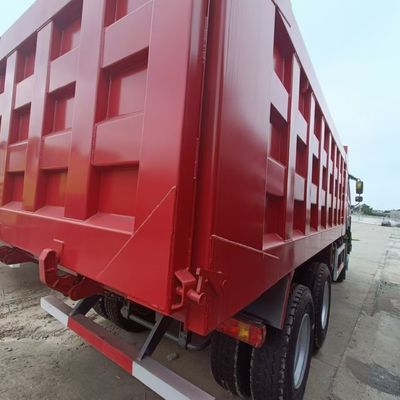 Customization Sinotruck Chassis Heavy-Duty Hauler with Power-Assisted Steering and Tyres