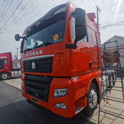 Tubeless Tire Design Used Heavy Duty CNG Tractor for Long Distance Towing