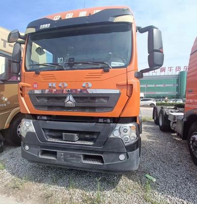 Used HOWO 6X4 Tractor Truck for Towing Semi Trailers Customization and Package Size