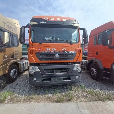 Customized Used Sinotruk HOWO 6X4 Tractor Truck for Heavy Duty Towing and Performance