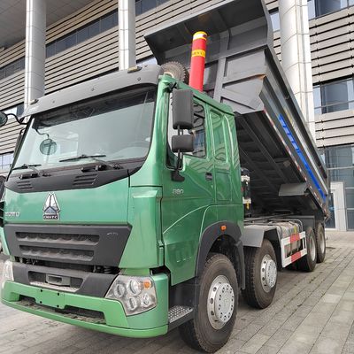 US Sinotruck Cargo Truck for Construction Package Size 850.00cm * 250.00cm * 345.00cm
