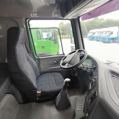 US Sinotruck Cargo Truck for Construction Package Size 850.00cm * 250.00cm * 345.00cm