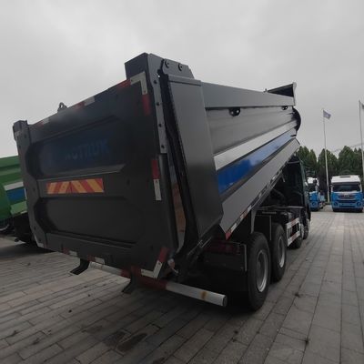 US Sinotruck Cargo Truck for Construction Package Size 850.00cm * 250.00cm * 345.00cm