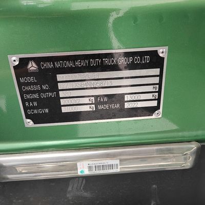 Hydraulic Steering Sinotruck Used Cargo Truck for Versatile Heavy Duty Transportation