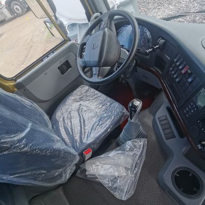 Customized Economical HOWO Tractor Truck with 600L Fuel Tank and Air Suspension Seat