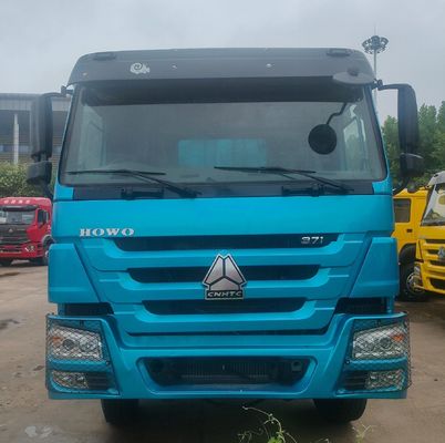 Transportation and Self Dumping HOWO 8X4 Wheel Dump Truck with 8L Engine Capacity