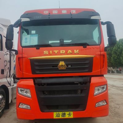 Euro 5 Emission Standard Shacman Tractor Engine and 6.8x2.5x3.8m Size for Construction
