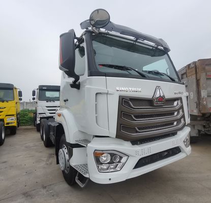 Sinotruck Trailer Truck with Carbon Steel Cargo Box Material and Air Suspension Seat