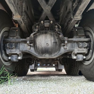 Front Lifting Style 470HP Dump Truck with Power Assistance Steering and Dumping Type