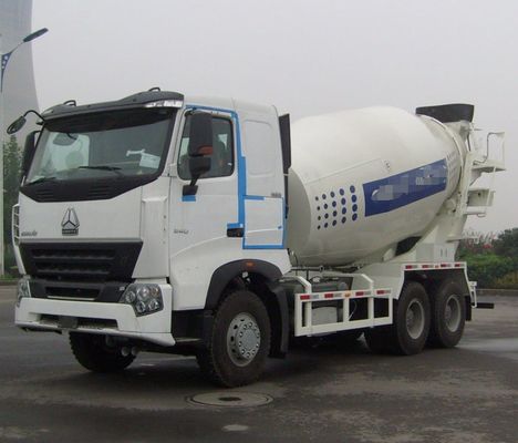 Sinotruk Chassis Durable Heavy Duty Cement Mixer Truck with Maximum Horsepower 400hp