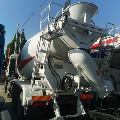 Full Payment Sinotruk Chassis Concrete Mixer Truck with Hydraulic Power Steering System