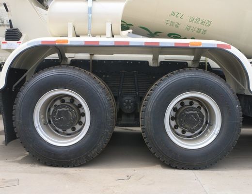 6X4 Rhd Foton Auman 14cbm Cement Concrete Mixer Truck for Off Road Displacement 8