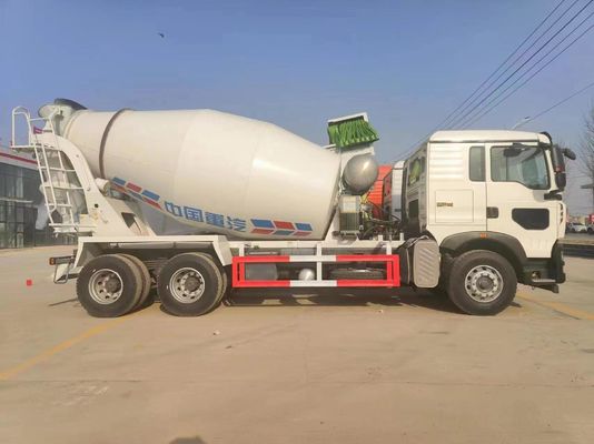 Sinotruk Chassis Hydraulic Power Steering Concrete Mixer with 8 Displacement and 400hp