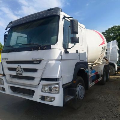 Off-Road Hydraulic Cement Mixer Truck with Customized Color and Performance by Sinotruk