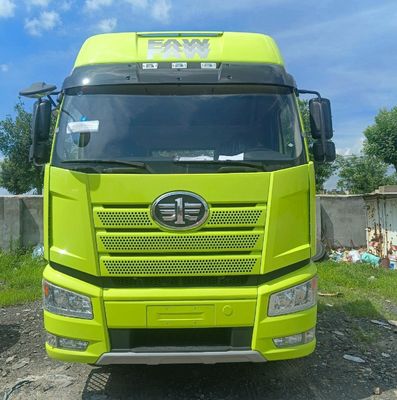 Versatile FAW Jiefang J6p420HP Diesel Heavy-Duty Truck with 400L Fuel Tank Performance
