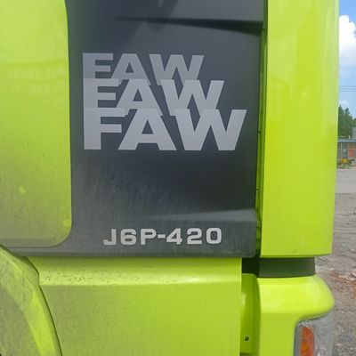 Versatile FAW Jiefang J6p420HP Diesel Heavy-Duty Truck with 400L Fuel Tank Performance