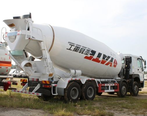 Sinotruk Cement Mixer Truck 8x4 Drive Mode and Tyre for Heavy Construction Projects