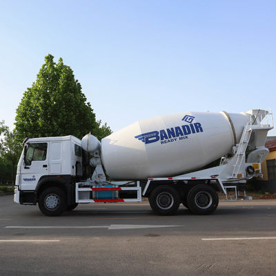 21-30t Load Capacity Heavy Duty Sinotruk Dump Truck Chassis with 4-6L Engine Capacity