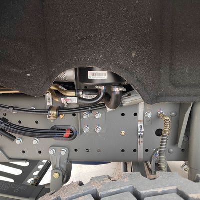 Second Hand Sinotruk Tractor Truck with Carbon Steel Cargo Box in Good Condition