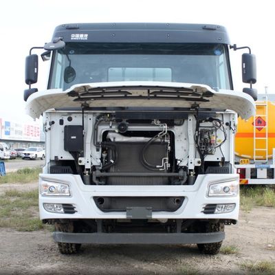 8x4 Drive Mode Sinotruk Chassis Cement Mixer with Hydraulic Steering and Power Assistance