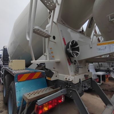 6X4 Nx 8m3 Sinotruk Heavy Duty Construction Concrete Mixer Truck with 8 Displacement