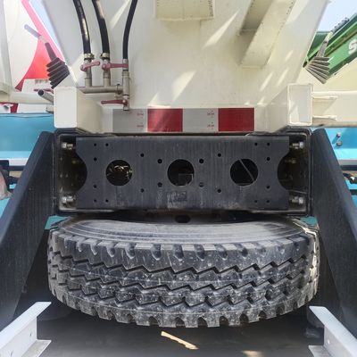 Tyre 8x4 Drive Mode Top-Notch Pre-Owned Concrete Mixing Trucks for Construction Needs